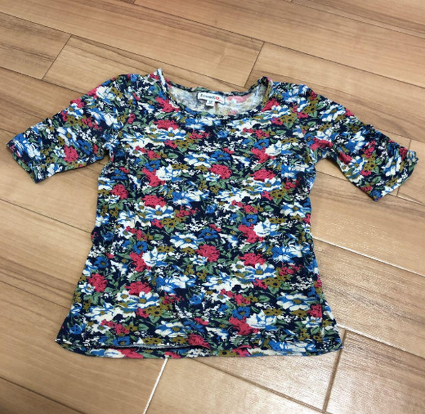 花柄シャツ